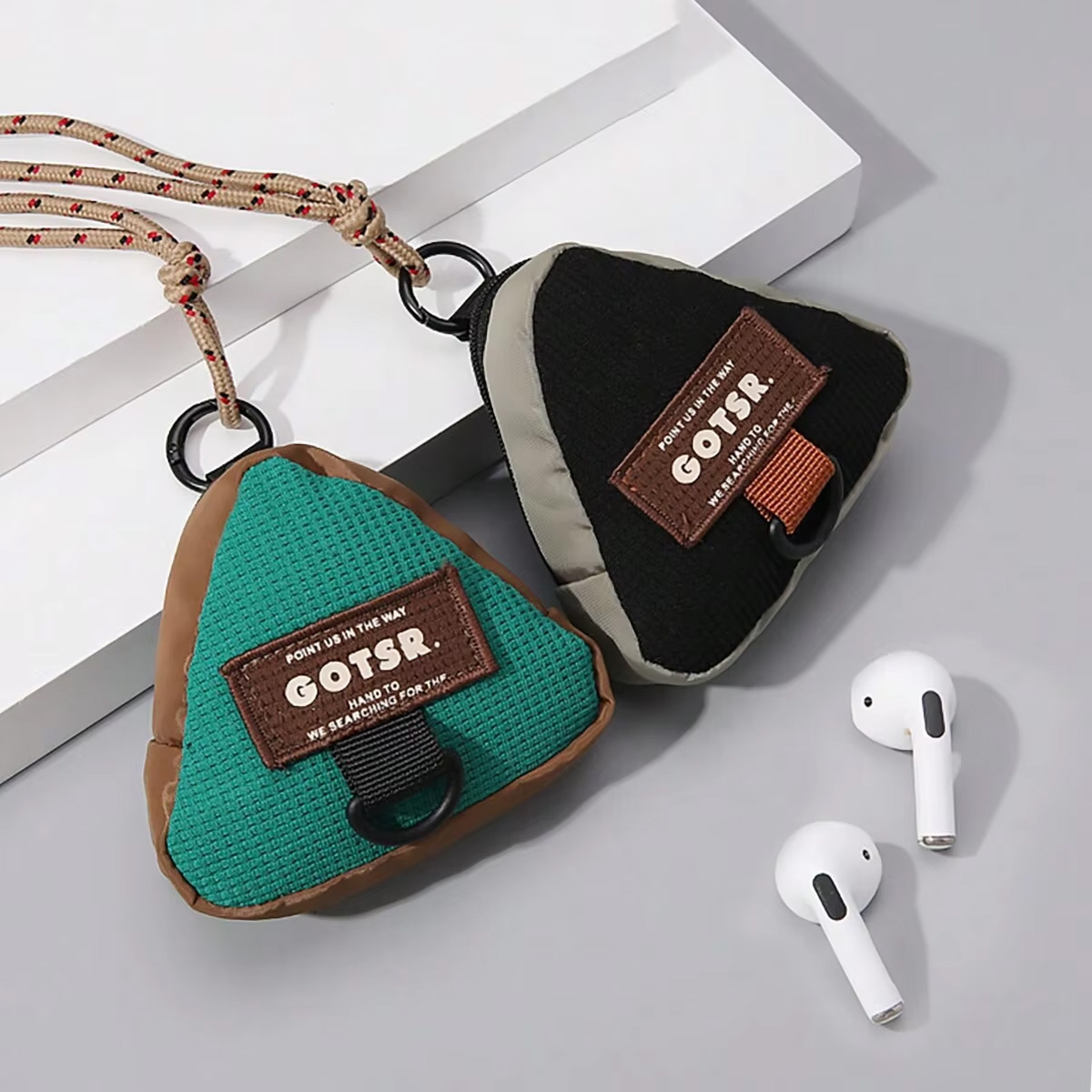 Sac de rangement triangulaire  - Travel Accessories Jewelry avis et prix